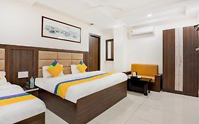 Itsy Hotels K K Residency Staywell